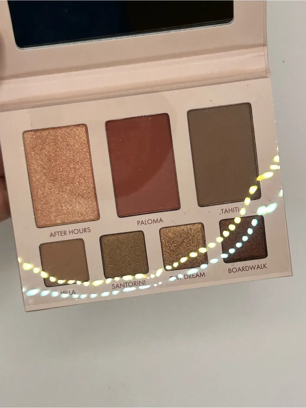 Make Up Wander Beauty Island Hop, Burberry and Guerlin Lipstick